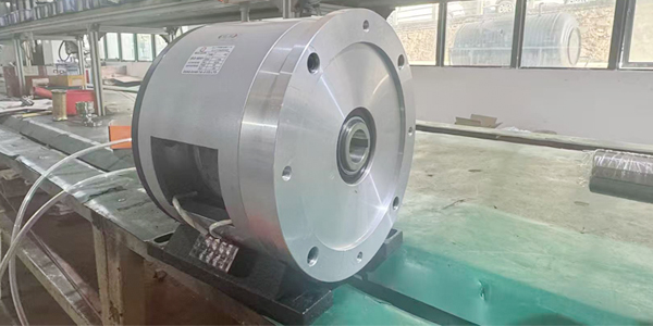 為什么選擇臺(tái)靈廠家生產(chǎn)的電磁離合制動(dòng)組？